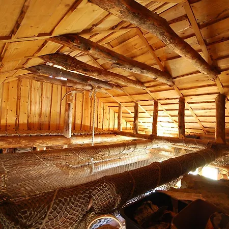 山林小屋 Pahkli Holiday House *