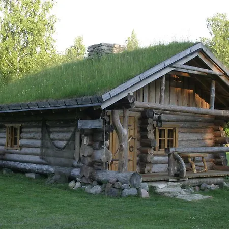 Pahkli Holiday House * Heltermaa